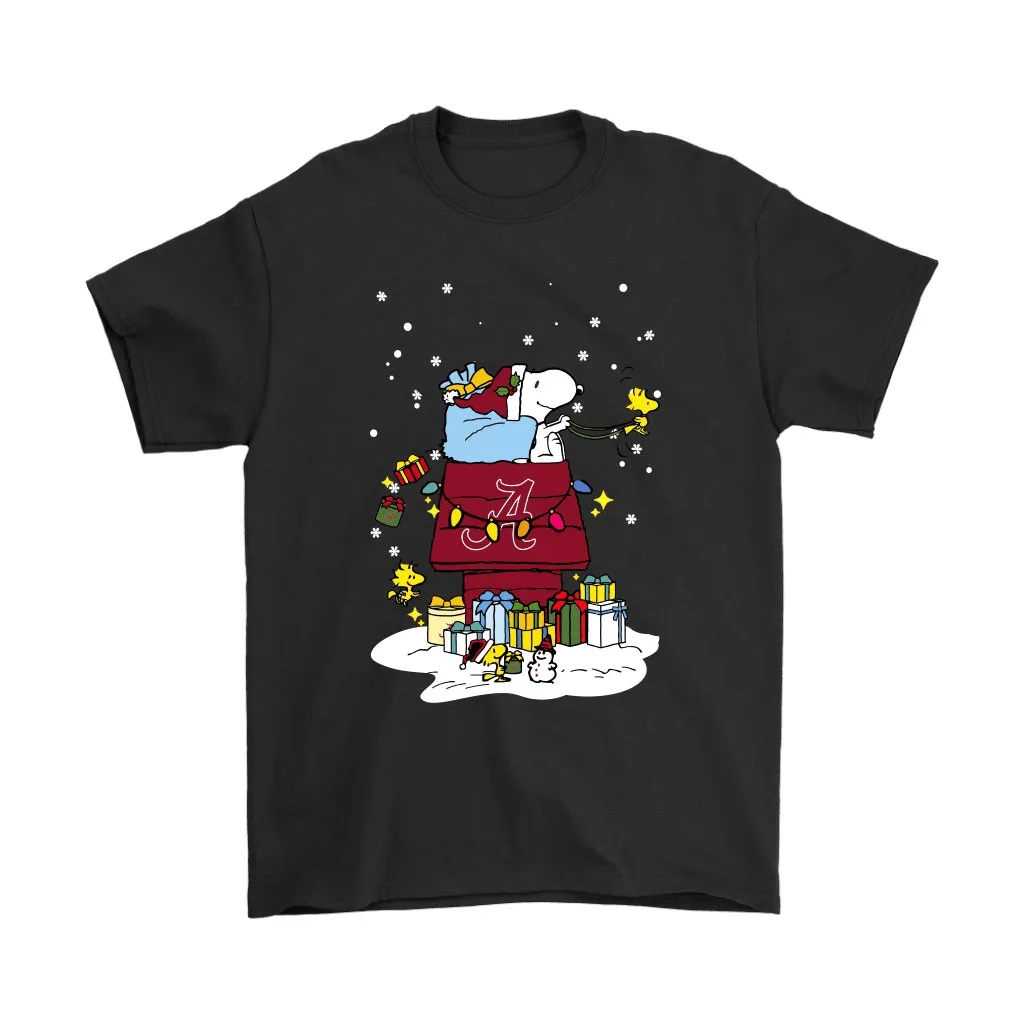 Alabama Crimson Tide Santa Snoopy Brings Christmas To Town Unisex T-Shirt, Hoodie, Sweatshirt