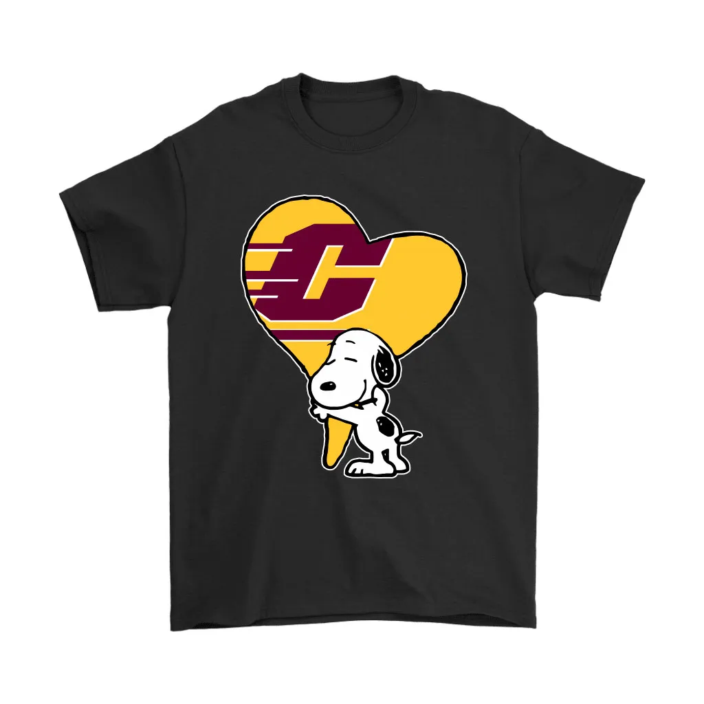 Snoopy Hugs The Central Michigan Chippewas Heart Ncaa Unisex T-Shirt, Hoodie, Sweatshirt