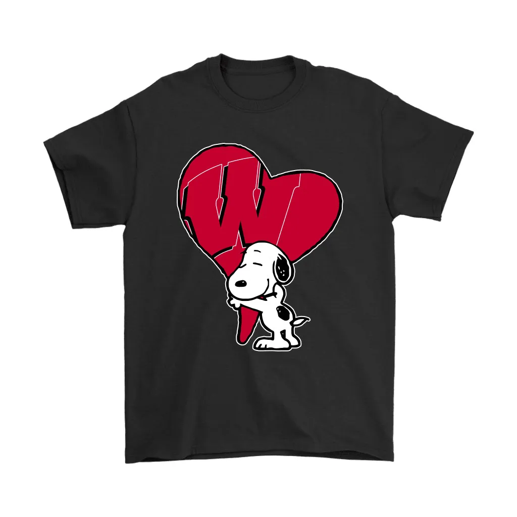 Snoopy Hugs The Wisconsin Badgers Heart Ncaa Unisex T-Shirt, Hoodie, Sweatshirt