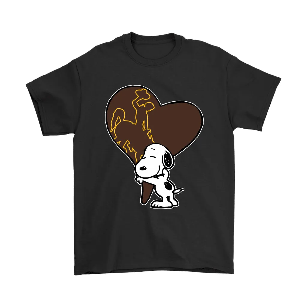 Snoopy Hugs The Wyoming Cowboys Heart Ncaa Unisex T-Shirt, Hoodie, Sweatshirt