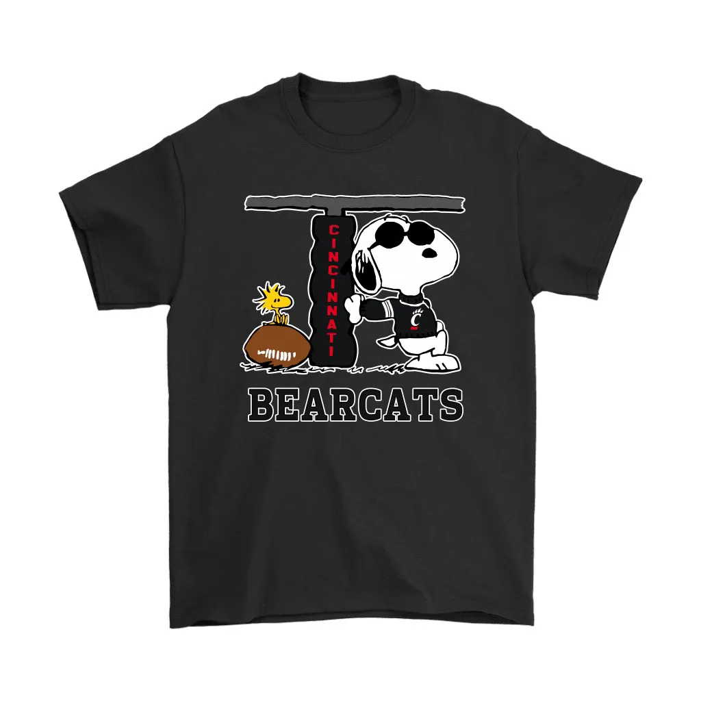 Snoopy Joe Cool And Woodstock The Cincinnati Bearcats Ncaa Unisex T-Shirt, Hoodie, Sweatshirt