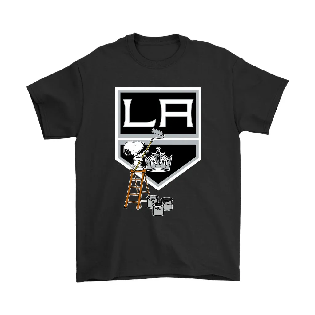 Snoopy Paints The Los Angeles Kings Logo Nhl Ice Hockey Unisex T-Shirt, Hoodie, Sweatshirt