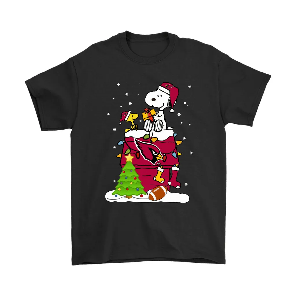 A Happy Christmas With Arizona Cardinals Snoopy Men Women T-shirt, Hoodie, Sweatshirt