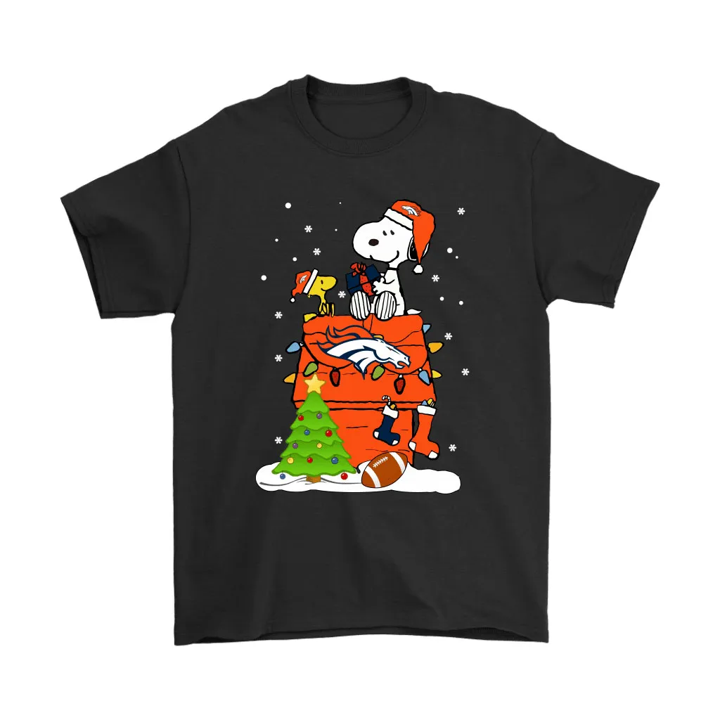 A Happy Christmas With Denver Broncos Snoopy Men Women T-shirt, Hoodie, Sweatshirt