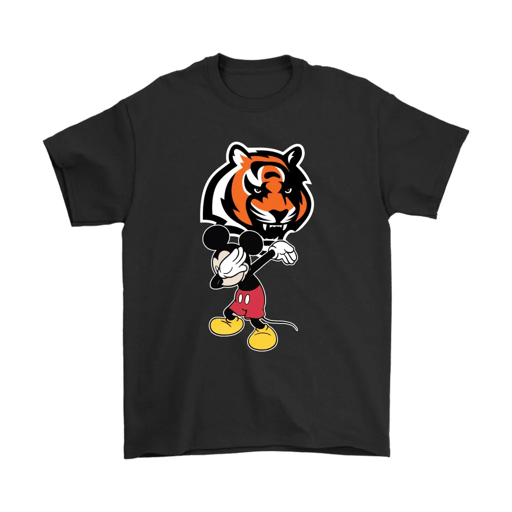 Dabbing Mickey Flippin Love Cincinnati Bengals Football Men Women T-shirt, Hoodie, Sweatshirt