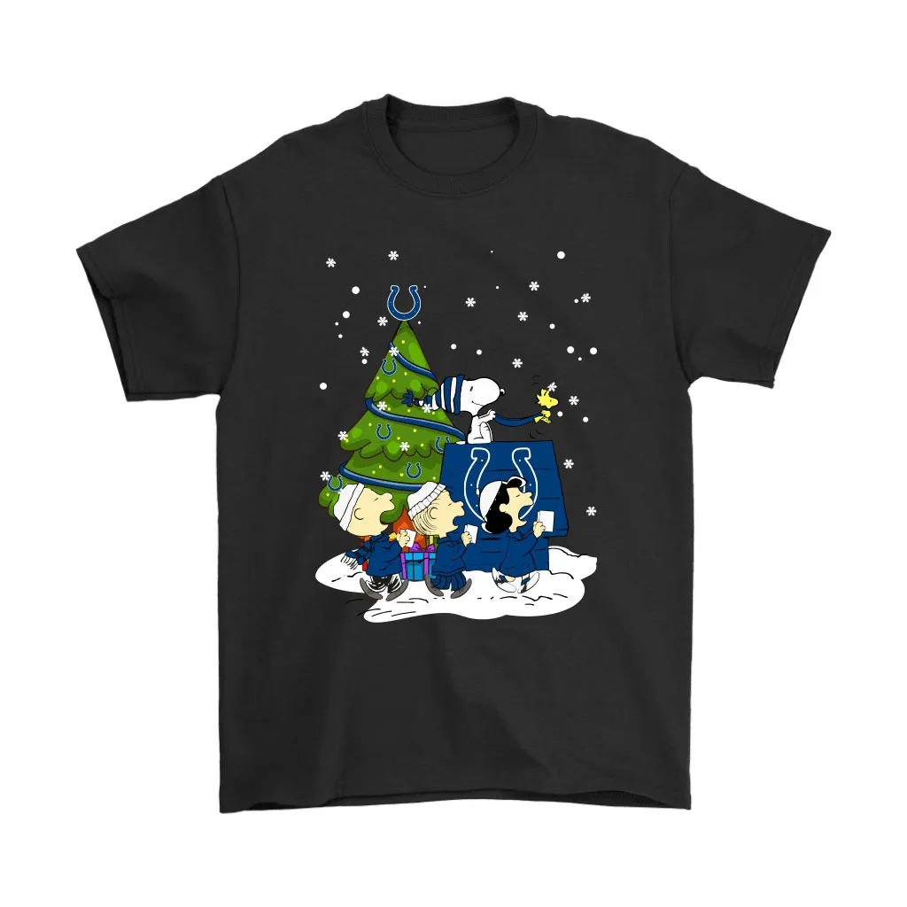 Indianapolis Colts Are Coming To Town Snoopy Christmas Men Women T-shirt, Hoodie, Sweatshirt