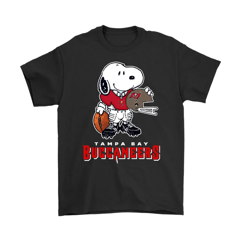 Snoopy A Strong And Proud Tampa Bay Buccaneers Player Nfl Men Women T-shirt, Hoodie, Sweatshirt