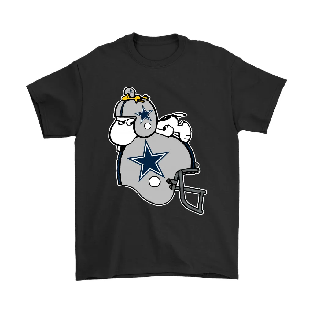 Snoopy And Woodstock Resting On Dallas Cowboys Helmet Men Women T-shirt, Hoodie, Sweatshirt