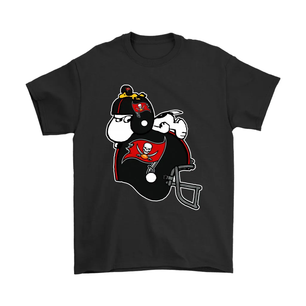 Snoopy And Woodstock Resting On Tampa Bay Buccaneers Helmet Men Women T-shirt, Hoodie, Sweatshirt