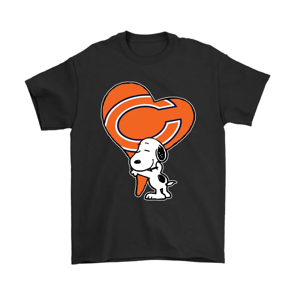 Snoopy Hugs The Chicago Bears Heart Nfl Men Women T-shirt, Hoodie, Sweatshirt