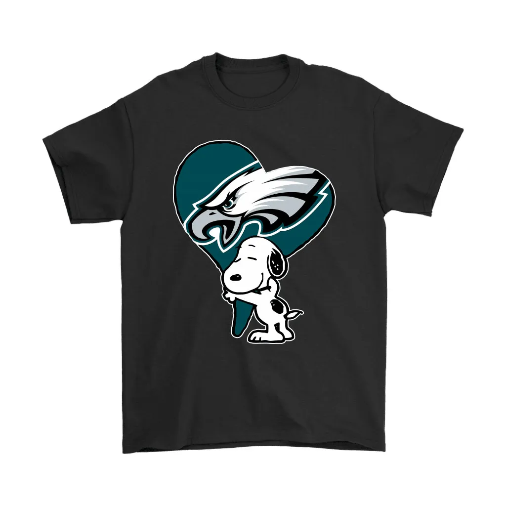 Snoopy Hugs The Philadelphia Eagles Heart Nfl Men Women T-shirt, Hoodie, Sweatshirt