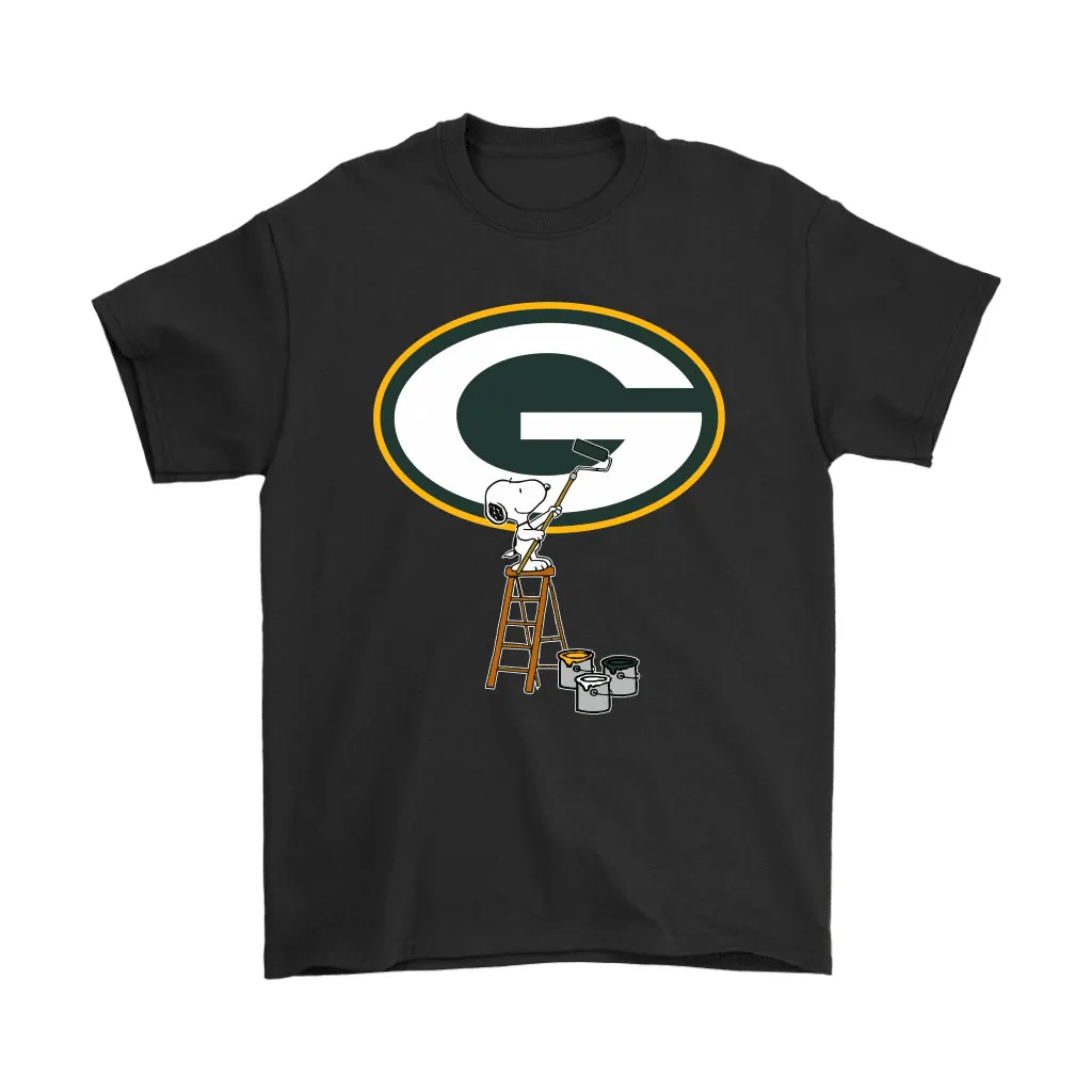 Snoopy Paints The Green Bay Packers Logo Nfl Football Men Women T-shirt, Hoodie, Sweatshirt